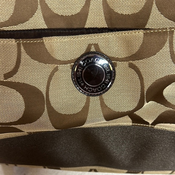 Coach Brown Tote Bag with Signature Design - Picture 2 of 16
